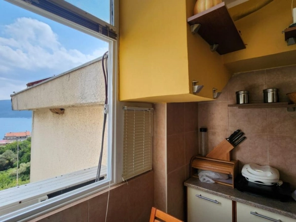 Jednosoban dupleks stan 41 m² na 250 m od mora – Baošići, Herceg Novi