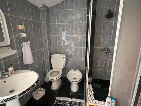 Izdavanje: Kamena vila 443 m² na 150 m od mora – Reževići, Budva