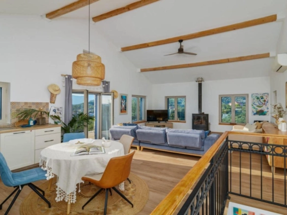 Kuća 140 m² sa bazenom i pogledom na more – Kavač, Kotor