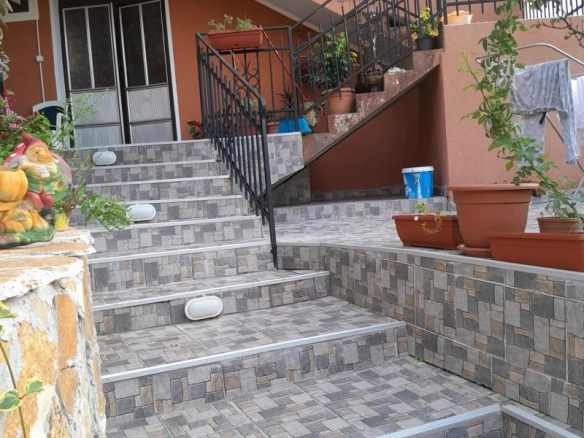 Kuća 400 m² na placu od 1000 m² sa pogledom na more – Stari Bar, Bar