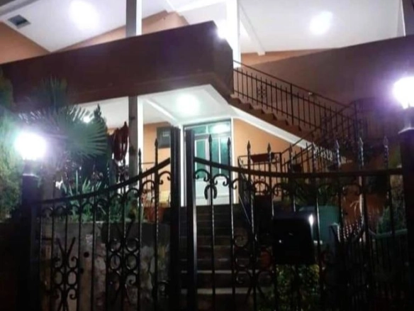 Kuća 400 m² na placu od 1000 m² sa pogledom na more – Stari Bar, Bar