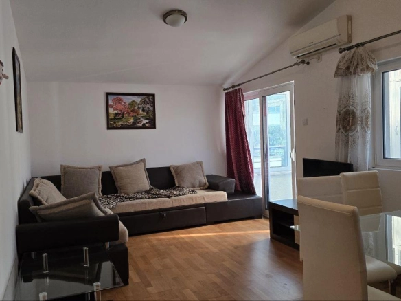 Dvosoban stan 74 m² sa panoramskim pogledom na more – Petrovac, Budva