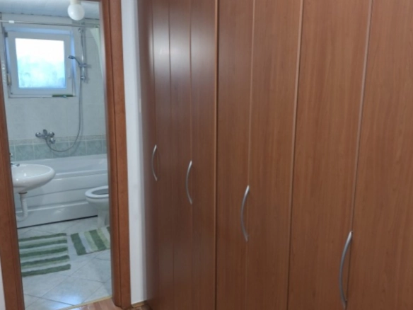 Izdavanje: Jednosoban stan 45 m² sa dva balkona – Zabjelo, Podgorica