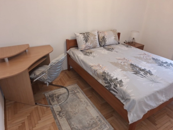 Izdavanje: Jednosoban stan 45 m² sa dva balkona – Zabjelo, Podgorica