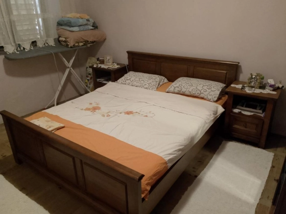 Kuća 180 m² u centru Golubovaca sa garažom i tri placa – Golubovci, Podgorica