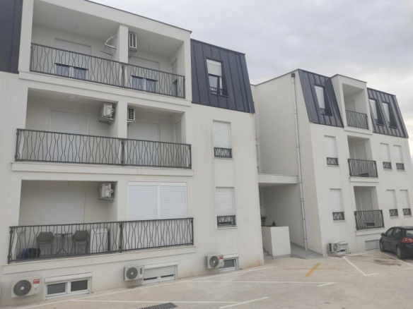 Jednosoban stan 49 m² u novogradnji sa parkingom – Donja Gorica, Podgorica