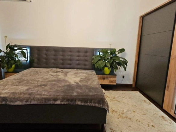 Trosoban stan 151 m² sa pogledom na more – Bar