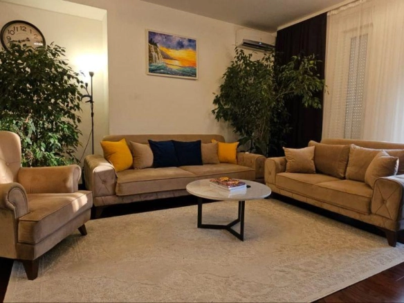 Trosoban stan 151 m² sa pogledom na more – Bar