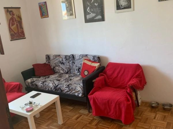 Kuća 86 m² na placu od 300 m² sa dva odvojena stana – Dobra Voda, Bar