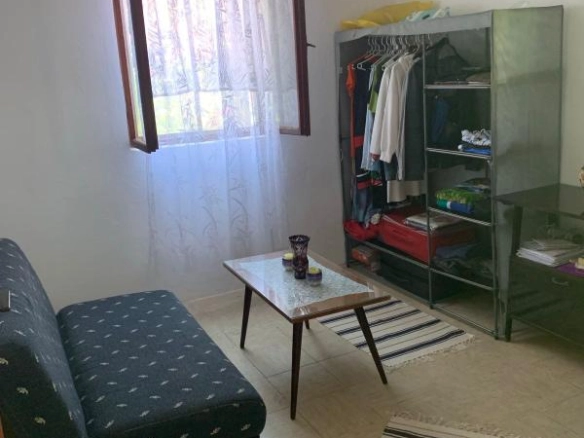 Kuća 86 m² na placu od 300 m² sa dva odvojena stana – Dobra Voda, Bar
