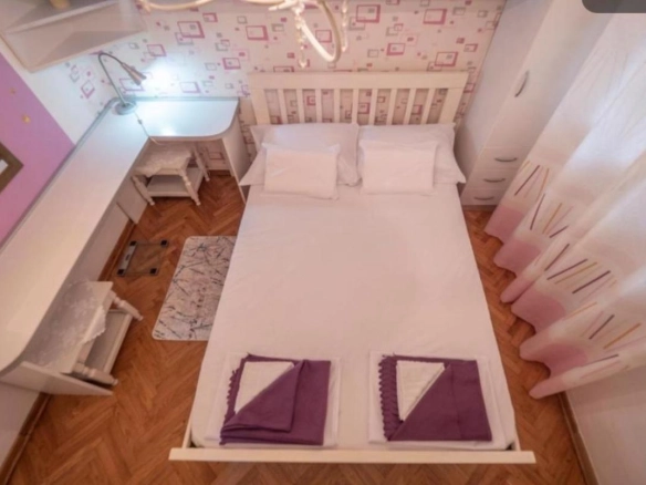 Kuća 42 m² sa temeljem za dodatni objekat na placu – Budva