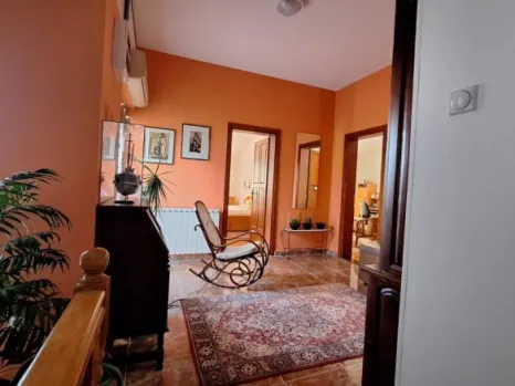 Kuća 330 m² 500 m od mora sa poslovnim prostorom – Šušanj, Bar