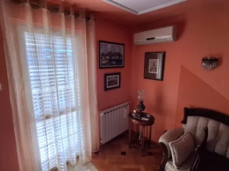 Kuća 330 m² 500 m od mora sa poslovnim prostorom – Šušanj, Bar