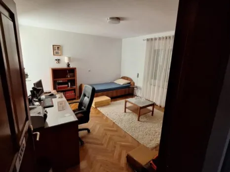 Kuća 330 m² 500 m od mora sa poslovnim prostorom – Šušanj, Bar