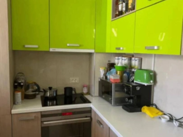 Trosoban stan 105 m² sa pogledom na more – Bečići, Budva