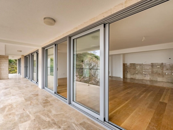 Trosoban stan 160 m² sa panoramskim pogledom na more – Pržno, Budva