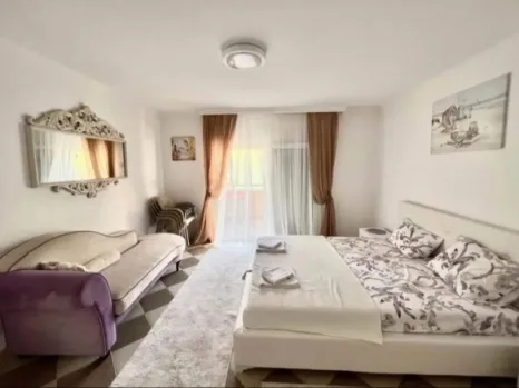 Renovirana kuća u Sutomoru