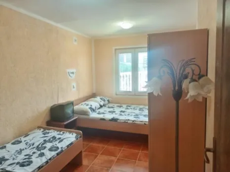 Kuća 140 m² sa pogledom na more i dvorištem – Sutomore, Bar