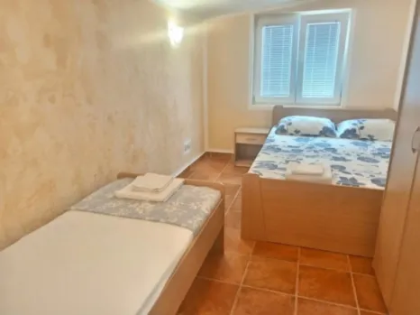 Kuća 140 m² sa pogledom na more i dvorištem – Sutomore, Bar