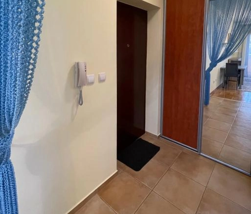 Dvosoban stan 55 m² sa pogledom na more – Bečići, Budva