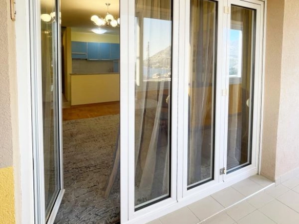 Dvosoban stan 55 m² sa pogledom na more – Bečići, Budva