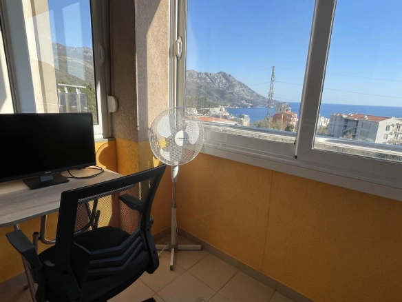 Dvosoban stan 55 m² sa pogledom na more – Bečići, Budva