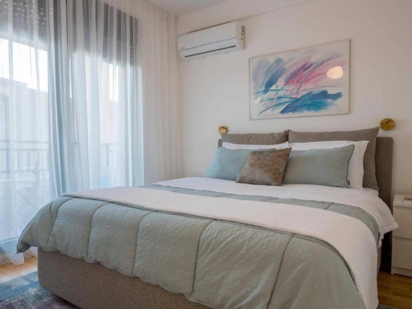 Dvosoban stan 63 m² sa pogledom na more – Tivat