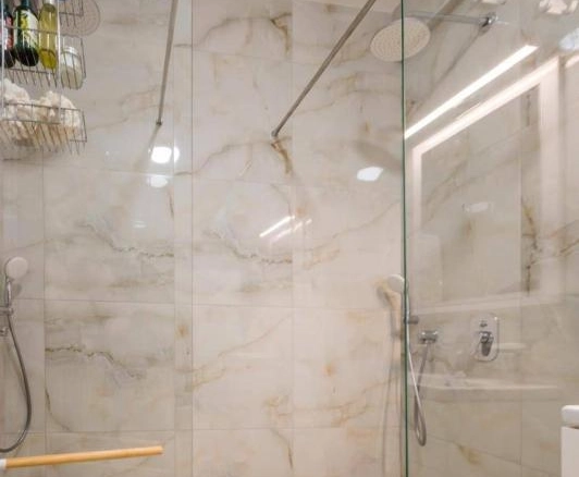 Dvosoban stan 63 m² sa pogledom na more – Tivat