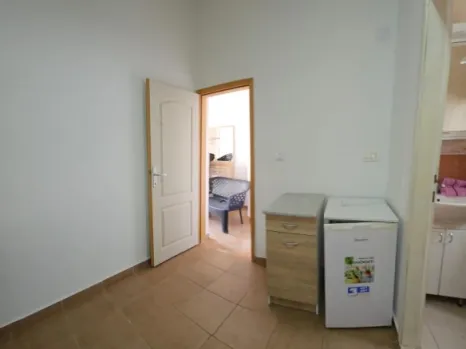 Izdavanje: Jednosoban stan 40 m² sa terasom i namještajem – Šušanj, Bar