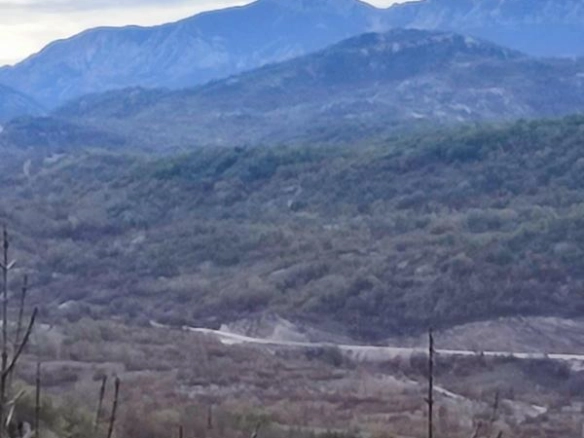 Plac 26000 m² sa lijepim pogledom u selu Čevo – Cetinje