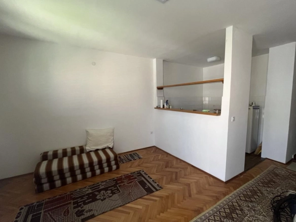 Garsonjera 37 m² sa terasom i pogledom na more – Dobrota, Kotor