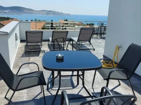 Izdavanje: Jednosoban stan 60 m² sa pogledom na more – Šušanj, Bar