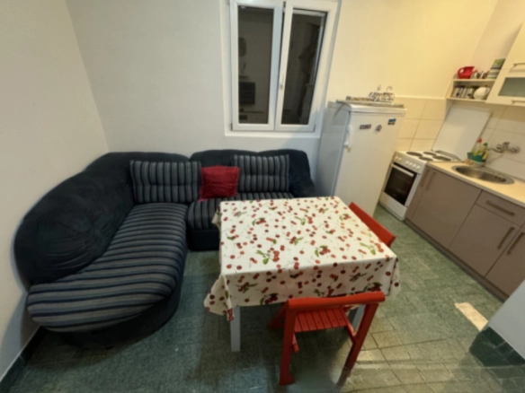 Kuća 63 m² na ravnom terenu, potpuno renovirana – Sutomore, Bar