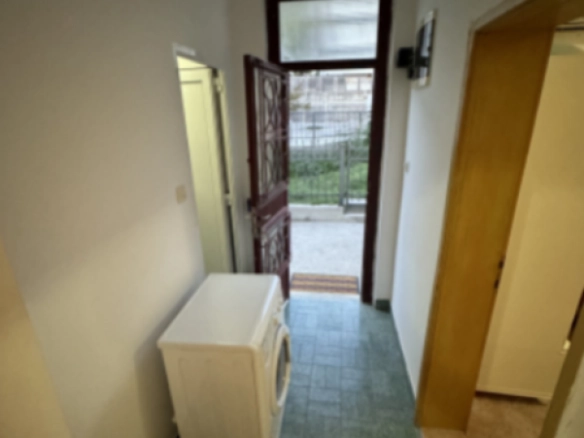 Kuća 63 m² na ravnom terenu, potpuno renovirana – Sutomore, Bar