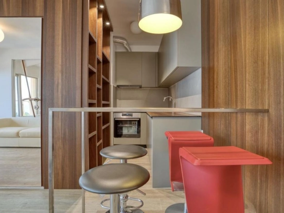 Izdavanje: Garsonjera 33 m² sa pogledom na more – Budva