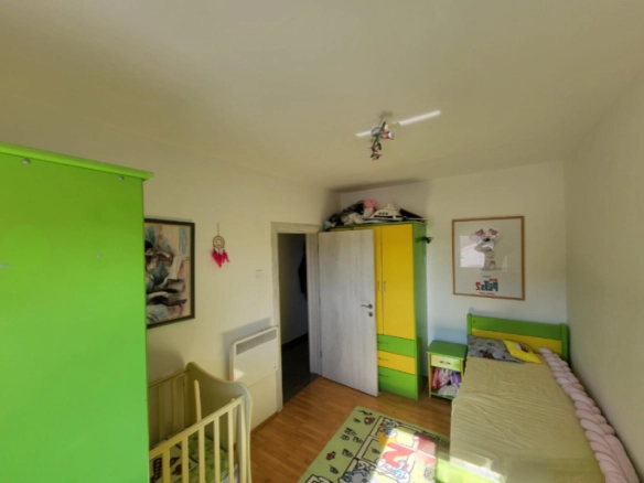 Trosoban stan 100 m² sa velikom terasom – Babin Do, Budva