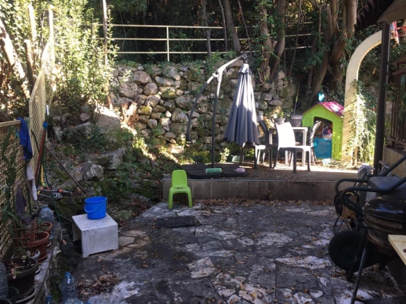 Kuća 143 m² sa bazenom na placu od 396 m² – Ratiševina, Herceg Novi