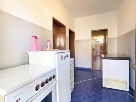 Dio kuće 110 m² sa ograđenim dvorištem i garažom – Zagorič, Podgorica