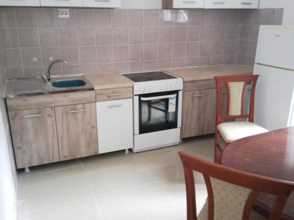 Dvospratna kuća 120 m² sa dva odvojena ulaza – Čanj, Bar