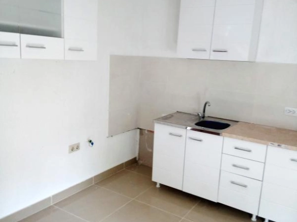 Dvospratna kuća 120 m² sa dva odvojena ulaza – Čanj, Bar