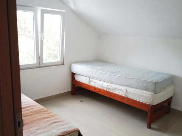 Dvospratna kuća 120 m² sa dva odvojena ulaza – Čanj, Bar