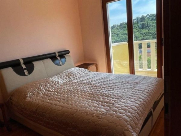 Jednosoban stan 48 m² sa pogledom na more i planine – Petrovac, Budva