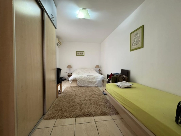 Dupleks stan 228 m² sa pogledom na more – Bečići, Budva