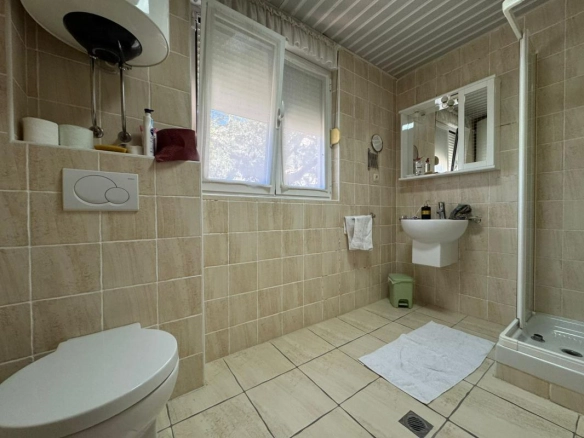 Dupleks stan 228 m² sa pogledom na more – Bečići, Budva