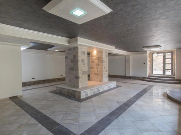 Poslovni prostor 100 m² u centru Starog grada – Herceg Novi