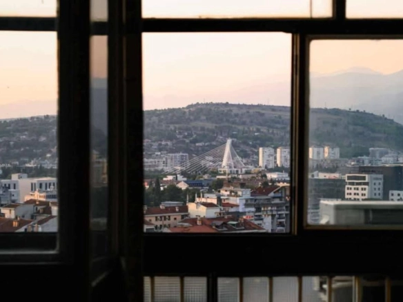 Dvosoban stan 68 m² na 15. spratu sa pogledom na grad – Gintaš, Podgorica