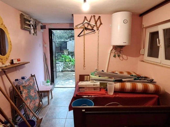 Kuća 174 m² sa pogledom na more sa bočne terase – Dobra Voda, Bar