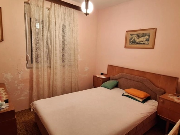 Kuća 174 m² sa pogledom na more sa bočne terase – Dobra Voda, Bar