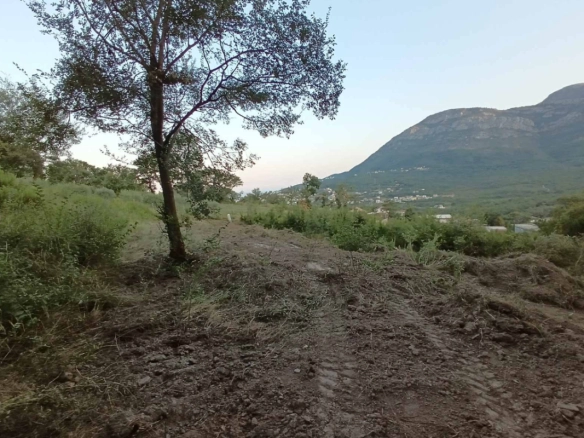 Plac 813 m² sa pogledom na more i planine – Zupci, Bar