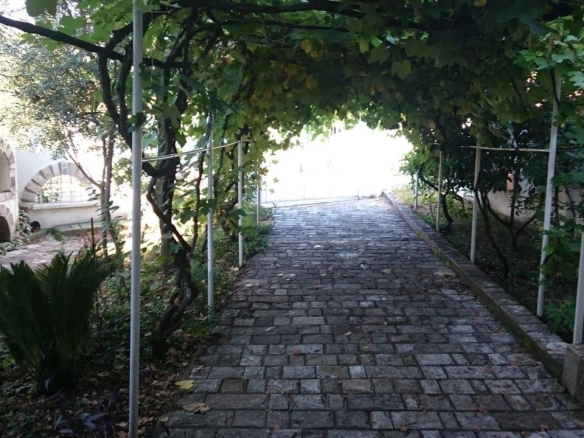 Kuća 160 m² na placu od 247 m², blizu mora – Utjeha, Bar